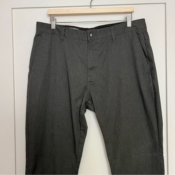 Volcom Pants Mens Size 36 Dark Gray Chino Straight Leg Flat Front Casual - Picture 2 of 16